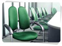 Эргономичные стулья для зон ожидания и переговорных с ортопедической системой