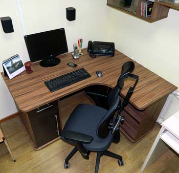 Письменные столы серии Домашний офис