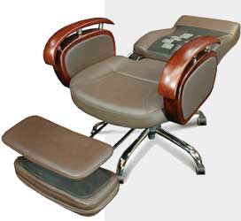 Кресло обеспечивает максимальный комфорт без нагрузки на позвоночник
