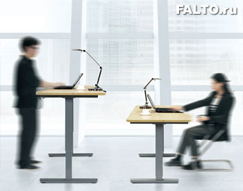 Преимущества рабочего стола с возможностью работать в положениях сидя и стоя