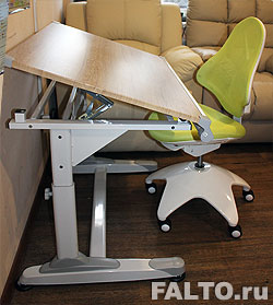 Стол-парта Ergo-Desk и детское кресло Falto-kids Mesh