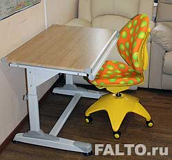 Ergo-Desk и детское кресло Falto-kids Sponge