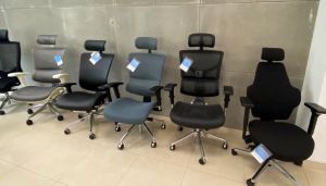 кресла представлены в Калининграде